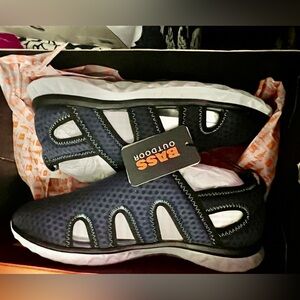 Bass Outdoor Men's Navy and White Sandals